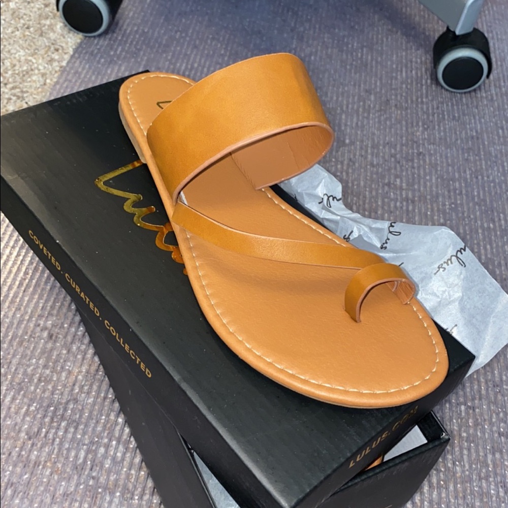 Strap sandal